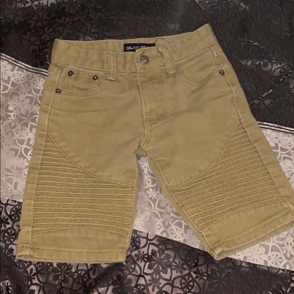 Tan jean shorts boys 6/7